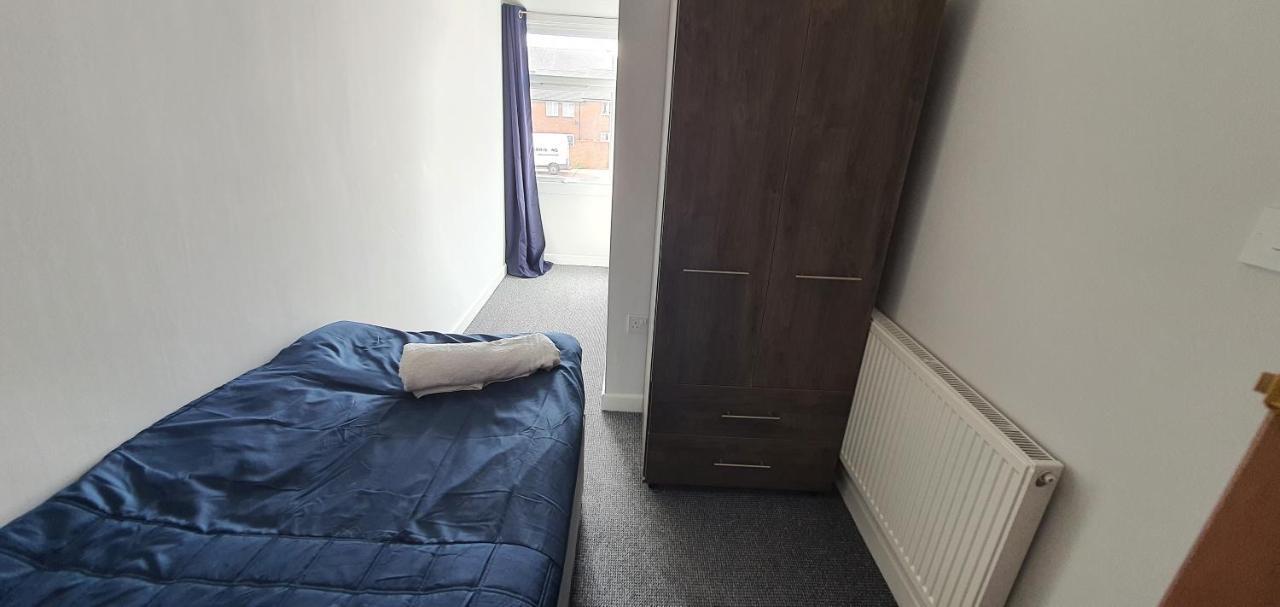Stoke City House Lägenhet Etruria Exteriör bild